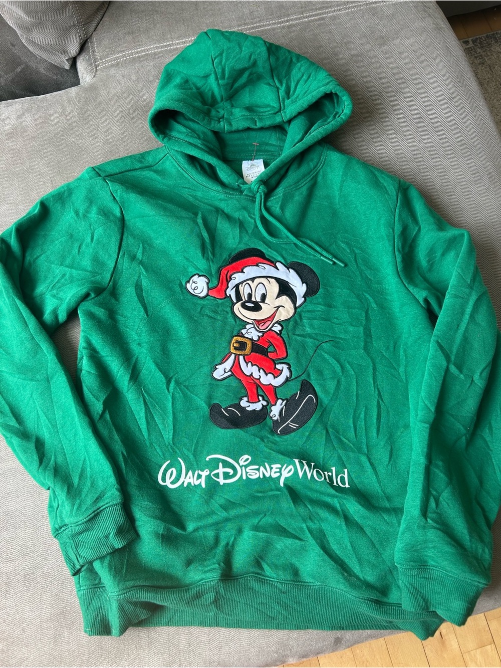 Walt Disney World Christmas Santa Mickey hoodie Men’s Small Disney Parks